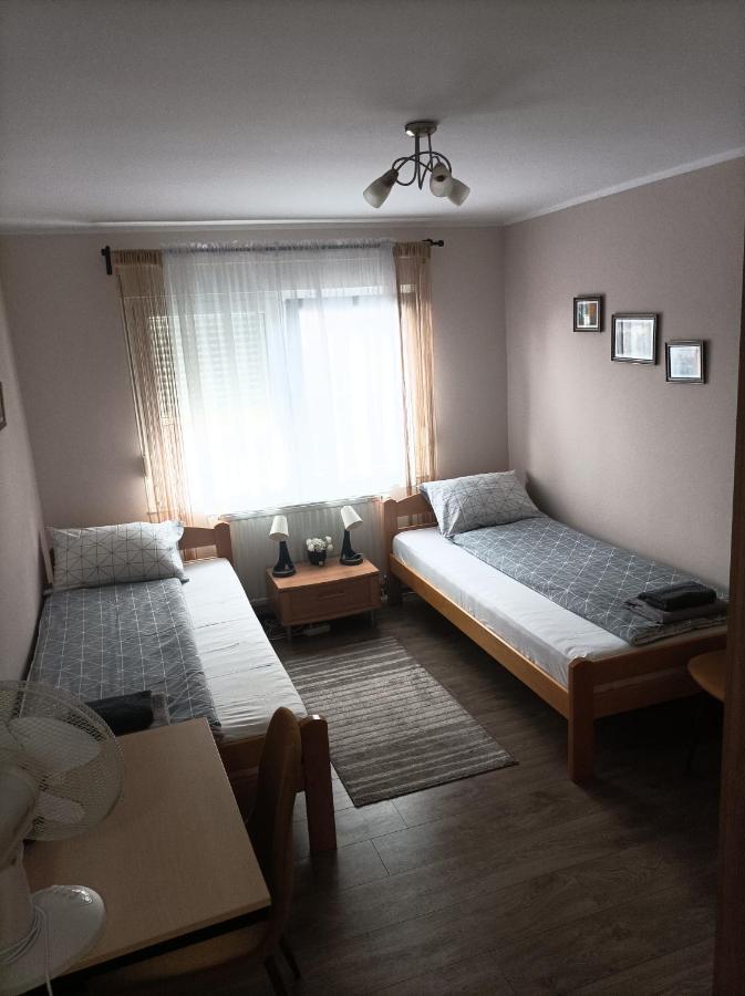 Ariana Apartman 크라구예바츠 외부 사진